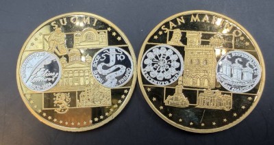 Auktion 373<br>2x Europa Medaillen, Finland und San Marino, vergoldet, D-4 cm [1]