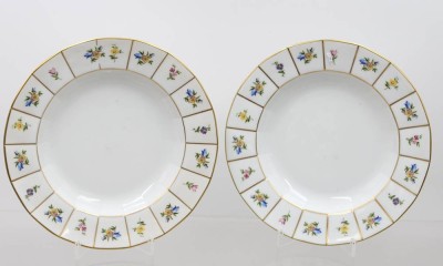 Auktion 373<br>2x  Suppenteller Dekor ,, Grecque Mille Fleurs '' von Fürstenberg. [1]