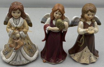 Auktion 373<br>3 grosse Weihnachtsengel von Goebel, H-ca. 14 cm [1]