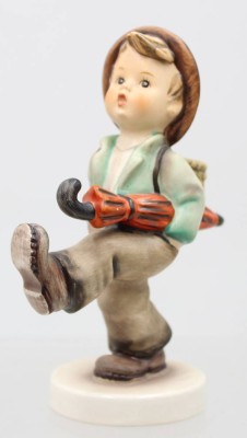 Auktion 373<br>Eine Hummel-Figur von Goebel ,,Hinaus in die Ferne  '' [1]