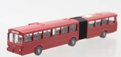 Auktion 373<br>Modell eines Mercedes-Benz O 305 G Gelenkbusses in 1/87 . [1]