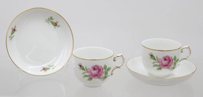 Auktion 373<br>2 x Mokkatassen mit U.T. , Fürstenberg ,,Rote Rose '' [1]