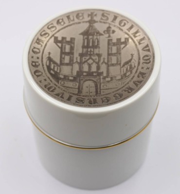 Auktion 373<br>Eine Fürstenberg Teedose ,,Stadtwappen Hamburg ''  [1]