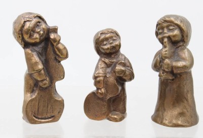 Auktion 373<br>Drei kl. Musikanten , Bronze von Limpke . [1]