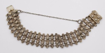 Auktion 373<br>friesisches Trachtenarmband  aus Silber gemarkt 800 . [1]