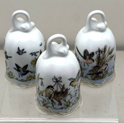 Auktion 373<br>3x Tischglocken, Hutschenreuther, mit Vogeldekor, Design Ole Winther, H-10 cm [1]