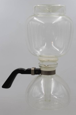 Auktion 373<br>eine Sintrax-Kaffeemaschine,  Bauhaus-Designklassiker,  von Wagenfeld und Marcks entworfen . [1]