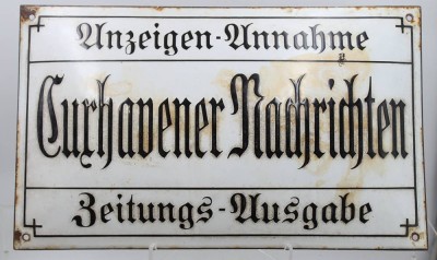 Auktion 373<br>Emaille - Schild der Cuxhavener Nachrichten , älter  [1]