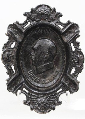 Auktion 373<br>Alter Gussmetall Ascher mit Relief von Bismarck ,  [1]