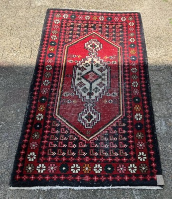 Auktion 373<br>indische Brücke, 78x147 cm, Gebrauchsspuren [1]