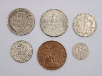 Auktion 373<br>6x div. Münzen, 5x Polen, Penny 1920, 10.000 Zloty 1990, 20Zloty 1974, Zloty 1929 und 50 u.10 Groszny 1923 [1]