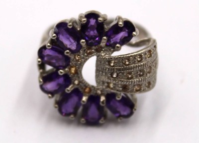 Auktion 373<br>Sterling-Silberring, Amethyst und gelbe Saphire,  6,6gr., RG 59 [1]