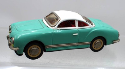Auktion 373<br>Blechauto, New Toy China, MF-743 VW Volkswagen Karmann Ghia, Schwungrad, 1:18, bespielte Erhaltung [1]