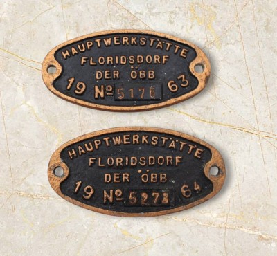 Auktion 373<br>2x Metallschilder, Hauptwerkstätte Floridsdorf der ÖBB, 1963/64, je ca. 7,5 x 14,5cm [1]