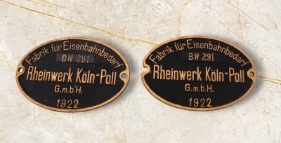 Auktion 373<br>Fabrikschilder der „Fabrik für Eisenbahnbedarf Rheinwerk Köln-Poll“ aus dem Jahr 1922, ca. 11 x 17cm, 1x beschädigt [1]