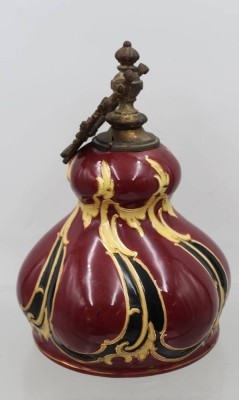 Auktion 373<br>Teile einer Blumenampel, Gründerzeit, Messingmontur beschädigt, ca. H-24cm D-16cm [1]