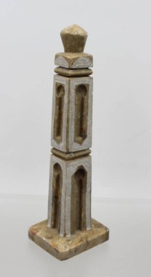 Auktion 373<br>Specksteinschnitzerei im Stil eines Minaretts, ca. H-20cm [1]