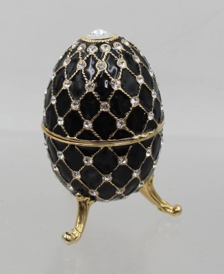 Auktion 373<br>Schmuckdose im Fabergé-Stil, schwarz emailliertes Metall,  goldenen Akzente sowie funkelnde Strasssteine, Spieluhr 