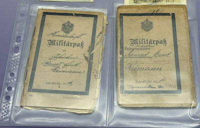 Auktion 373<br>2x  Militärpaß, 1.Weltkrieg, um 1915 [1]