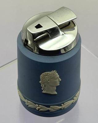 Auktion 373<br>Tischfeuerzeug in 