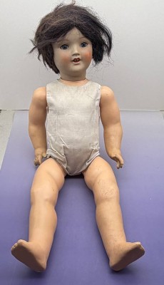 Auktion 373<br>gr. Sonneberg Massepuppe 2066, H-79 cm [1]
