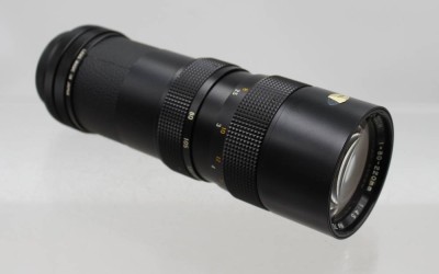 Auktion 373<br>Tele-Zoom-Objektiv 62m  f=200mm, optisch gut erhalten, Funktion nicht geprüft [1]