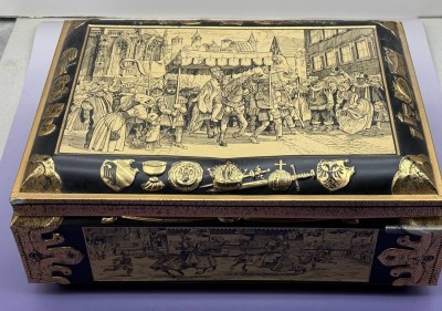 Auktion 373<br>Blechdose, Dose / NÜRNBERGER Lebkuchen E.Otto Schmidt XXL , H-19 cm, 41x29,5 cm [1]