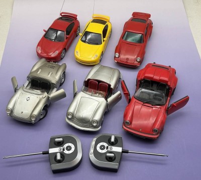 Auktion 373<br>6x div. Automodelle, hpts. 1:18, 2x RC Modelle mit FB, Funktionen nicht geprüft [1]