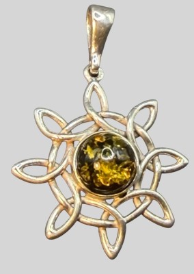 Auktion 373<br>Sternanhänger, Silber-925- mit grünen Bernstein 