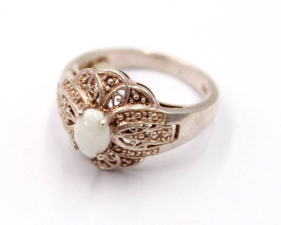 Auktion 374<br>925er Silber-Ring mit Opal, älter, 5,1gr., RG 59 [1]