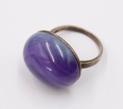 Auktion 374<br>925er Silber-Ring mit lila Achat Cabochon, RG 63 [1]