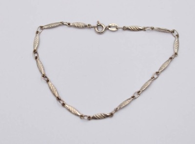 Auktion 374<br>925er Silber-Armband, älter, 2,5gr., ca. L-18cm [1]
