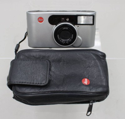 Auktion 374<br>Leica C1 Kompaktkamera, Ledertasche, optisch guter Zustand, Funktion nicht geprüft [1]