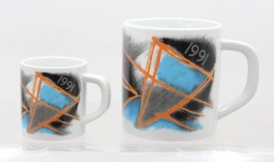 Auktion 374<br>Royal Copenhagen Jahresbecher ,1991, Entw. Inger Hanmann, gr. Becher mit 925er Silberplatte, ca. H-11,5 u. 8,5cm [1]