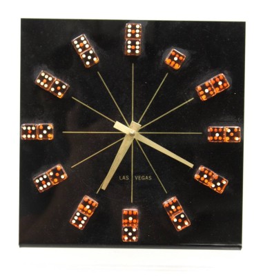 Auktion 374<br>Vintage Las Vegas Dice Clock, wohl 80er Jahre, Batteriewerk läuft, 1x Zeiger etwas lose, ca. H-23 x 23cm [1]