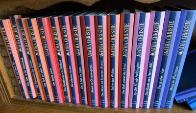 Auktion 374<br>24x Agatha Christie Bücher, neuwertig [1]