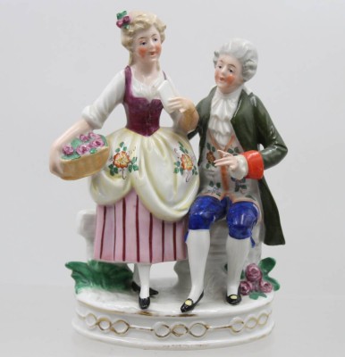 Auktion 374<br>Figurengruppe, gemarkt, bemalt, Finger bestossen, ca. H-18cm [1]