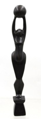 Auktion 374<br>Holzskulptur, Akt mit Ball, monogrammiert 