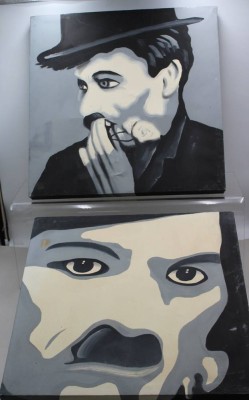 Auktion 374<br>2x Potraits von Cahrlie Chaplin, Öl/Leinwand, unsigniert, restau.bedürftig, je ca. 50 x 50cm [1]