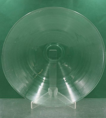 Auktion 374<br>gr. Glasschale, Riffelmuster, ca. H-10cm D-39cm [1]
