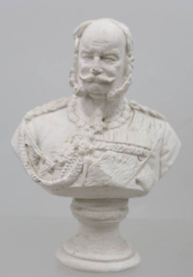 Auktion 374<br>Porträtbüste von Kaiser Wilhelm I, Gips, Altersspuren, ca. H-17cm, div. kl. Abplatzer [1]