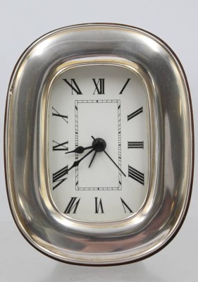 Auktion 374<br>Tischuhr, 925er Silbermontur, Batteriewerk, Montur 1x Druckstelle, ca. H-13cm B-10,5cm [1]