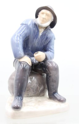 Auktion 374<br>Alter Seemann, Bing & Gröndahl, Entw. Svend Jespersen, Modelnr. 2370, polychrome, H-21cm. [1]