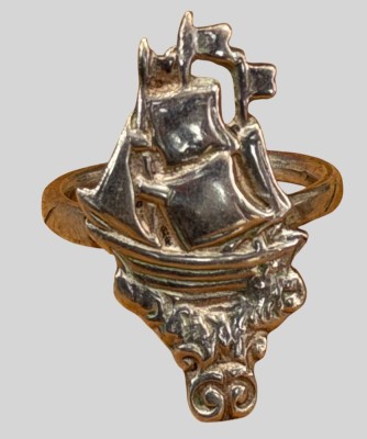 Auktion 374<br>Silberring mit Segelschiff, geprüft,  B-3 cm, RG 57, 6,08 gr [1]