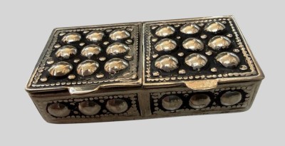 Auktion 374<br>Pillendose mit 2 Deckel, Silber-925-, H-1 cm, 4,5x2,5 cm, 29,95  gr [1]