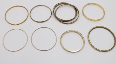 Auktion 374<br>Konvolut Armreife, goldfarben, Modeschmuck [1]