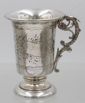 Auktion 374<br>versilberter Becher um 1900, datiert 1899, Punktgravur, ca. H-9,8cm [1]