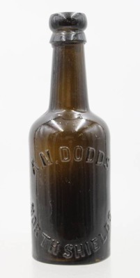 Auktion 374<br>alte engl. Bierflasche, ca. H-20cm [1]