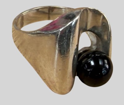 Auktion 374<br>Silberring-925- mit Onyx-Perle, RG 59, 10,13 gr [1]