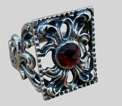 Auktion 374<br>Silberring-925- mit Granat , RG 55, 8 gr [1]